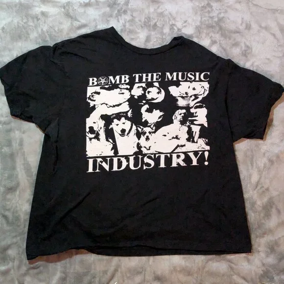 Bomb the Music Industry! Dogs T-Shirt XL - Picture 2 of 3